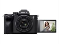 Sony Alpha ILCE-7M4K Full-Frame Hybrid Camera 33MP Interchangeable-Lens Mirrorless Camera with 28-70mm Digital Zoom Lens | 4K 60P Video Recording | Real-Time Eye AF for Humans, Birds, Animals - Black