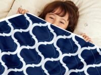 Divine Casa 120 GSM Microfiber Reversible Kids Single Bed Comforter | Ultra-Soft Toddler Blanket | Lightweight & Cozy | All-Season Bedding for Babies & Kids | 135 x 100 cm, Deep Blue