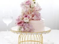 TS Handicrafts Delight World Cake Stand With Dome,Home Round Snack Holder Metal Chassis Decorated Ceramic Breadboard Cake Tray Glass Salad Donut ,Multifunctional Serving Platter (White,8")