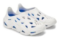 Boldfit Clogs for Man, One-Piece Clogs for Men Molded Soft Eva Slipon Sliders for Men-Seamless Comfort, Lightweight Crocs Men, Cushioned, Water-Resistant, Anti Skid Mules, Unisex Everyday Footwear