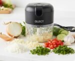Electric Mini Chopper, USB Rechargeable Garlic Chopper with Stainless Steel Blades, Portable Food Processor for Onion, Nuts, Ginger, Vegetables & Baby Food (250ml, Black)