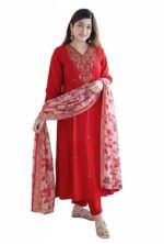 KLOSIA Women Embroidery Kurta and Pant Set with Dupataa