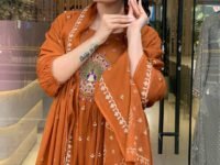 KLOSIA Women Rayon Printed Anarkali Kurta Set with Dupatta