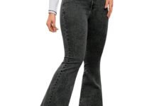 KOTTY Women's Bootcut Flare Jeans with Slim Fit Thigh and Wide Hem Design