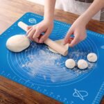Baking Silicon Mat for Pastry Rolling with Measurements Non-Stick Fondant Mat Liner Heat Resistance Table Placemat Pastry Board Reusable BPA Free (50 * 40 cm) Random Color