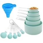 Huygens 8PCS Measuring Cups and Spoons Set,The Measuring Cups and Measuring Spoons with Stainless Steel Handle，Suitable for Solid and Liquid (Green)
