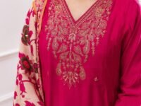 KLOSIA Women Embroidery Straight Kurta and Pant Set with Dupataa