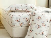 Story@Home Cloud Cotton Fitted BEDSHEET (72 X 78 Inch) 360 Elastic King Size with 2 Pillow Covers | Super Soft Bed Sheet for King Size Bed Floral Design (White, Brown)