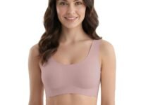 DClub Comfort Revolution Seamless Bra Easy lite Full-Coverage Wireless Everyday Bra with CloudSoft Comfort with Removable Pad.